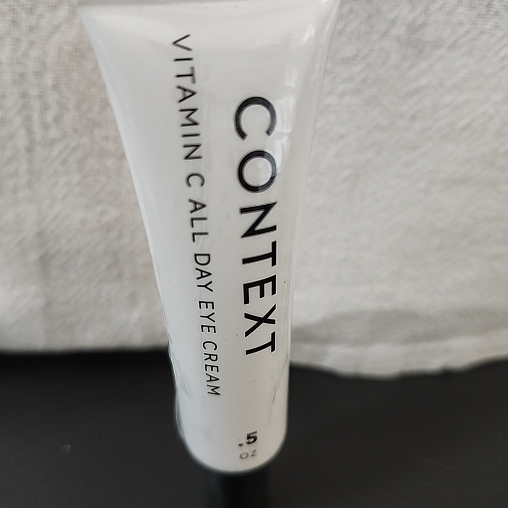 Assorted Skincare Sample Set - Picture 13 of 16